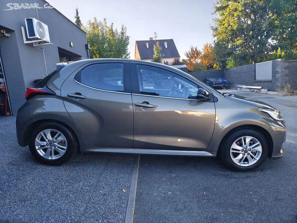 Mazda 2 1.5 VVT-i 116ps Hybrid 9tis.km +KRASAVICE+ - fotka 4