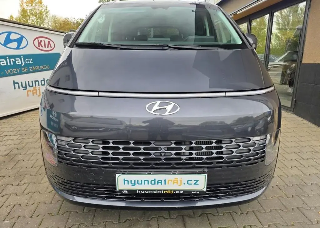 Hyundai Staria 2.2-AUTOMAT-KŮŽE-9MÍST - fotka 2