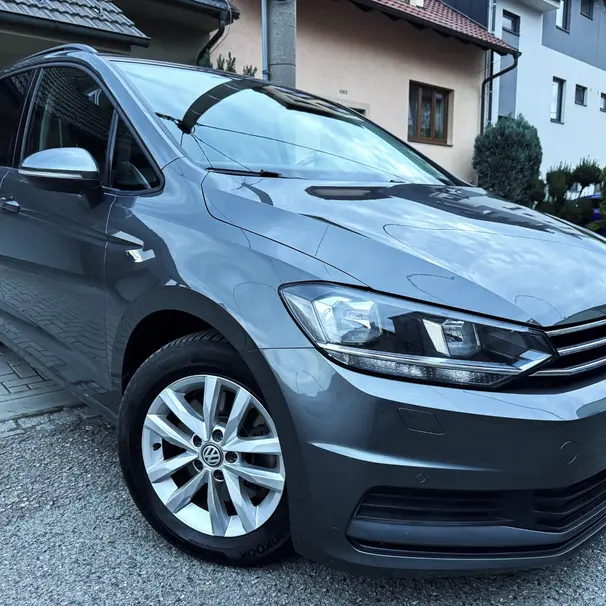 VOLKSWAGEN TOURAN 1.2TSI 7-MÍST, NAVI, ALU, TAŽNÉ
