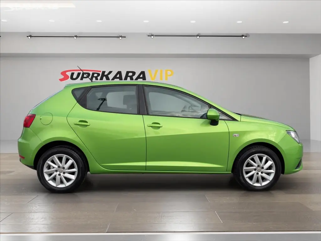 Seat Ibiza, 1,4 16V 63kW Salsa D.Klima*Alu - fotka 4