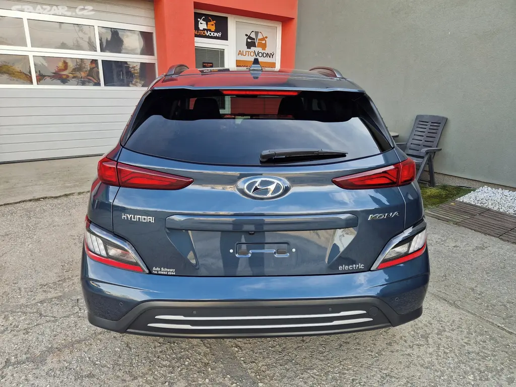 Hyundai Kona Electric 100kW 2023 - fotka 5