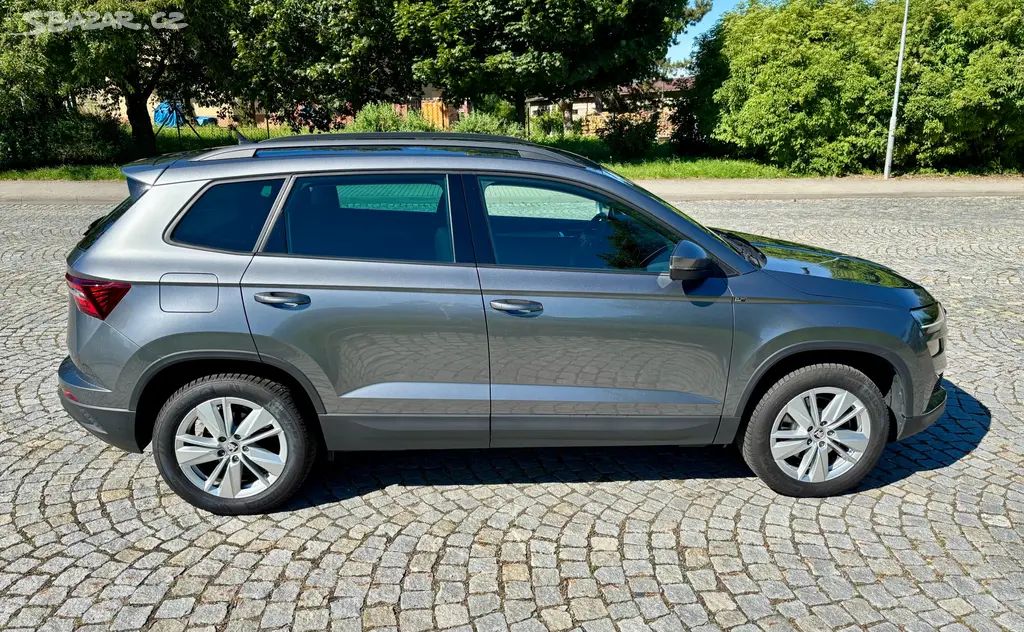Škoda Karoq 2.0 TDi 110kw 4x4 DSG Style+ 1. maj. - fotka 5