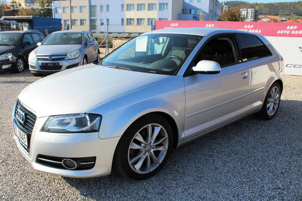 Audi A3 2.0TDI 125KW KLIMA XENONY ALU - fotka 3