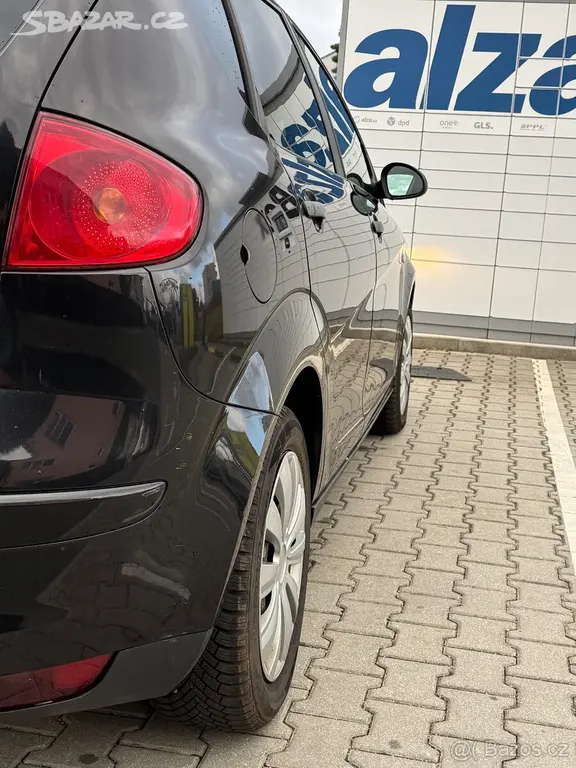 Seat Altea 1.6 benzín 75kw 2006 - fotka 6