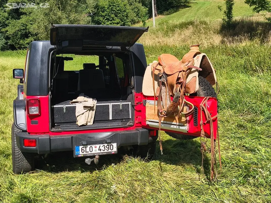 Jeep Wrangler 2,8 CRD Rubicon - vestavba - fotka 6