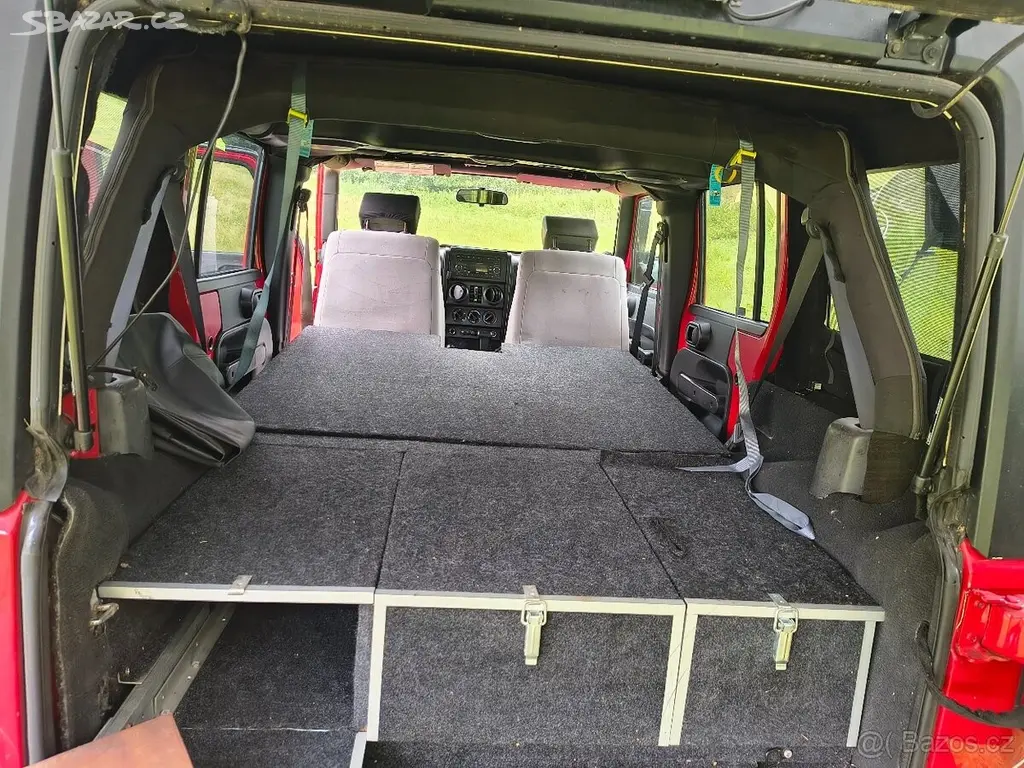 Jeep Wrangler 2,8 CRD Rubicon - vestavba - fotka 4
