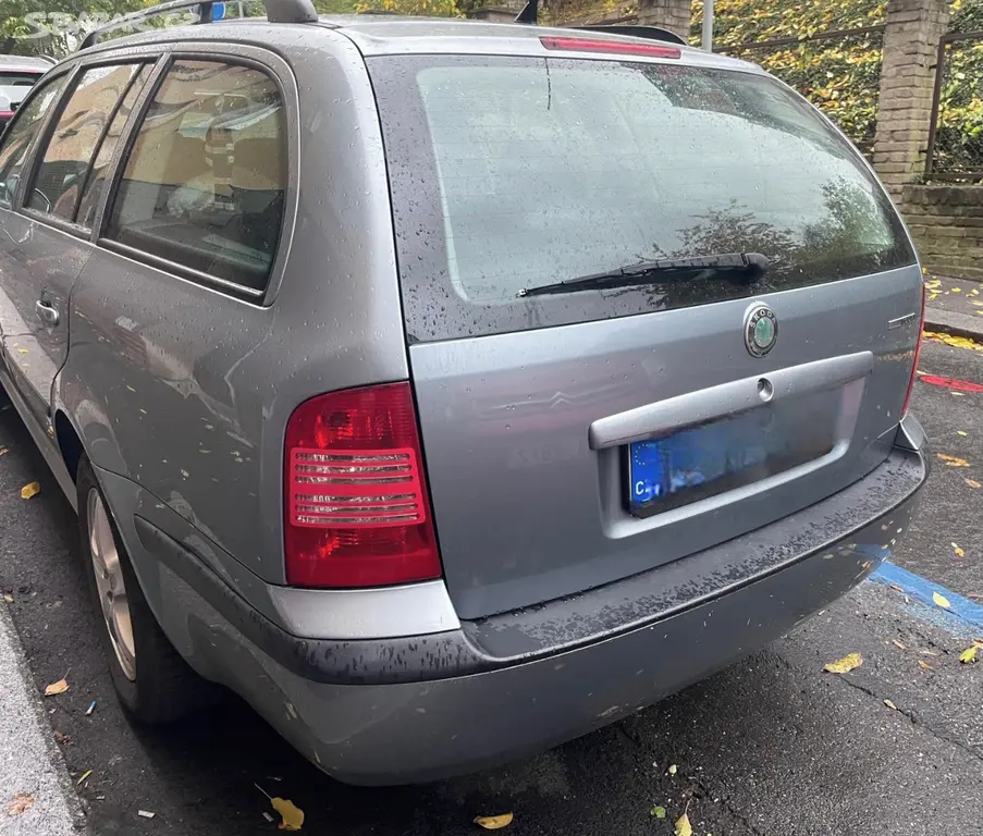 Škoda Octavia 1.6 - fotka 3