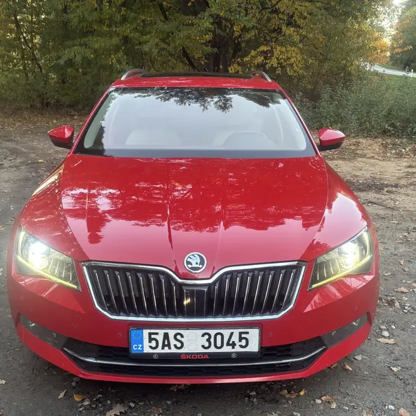 Škoda Superb 2.0 TDI 140 kW DSG Laurin & Klement