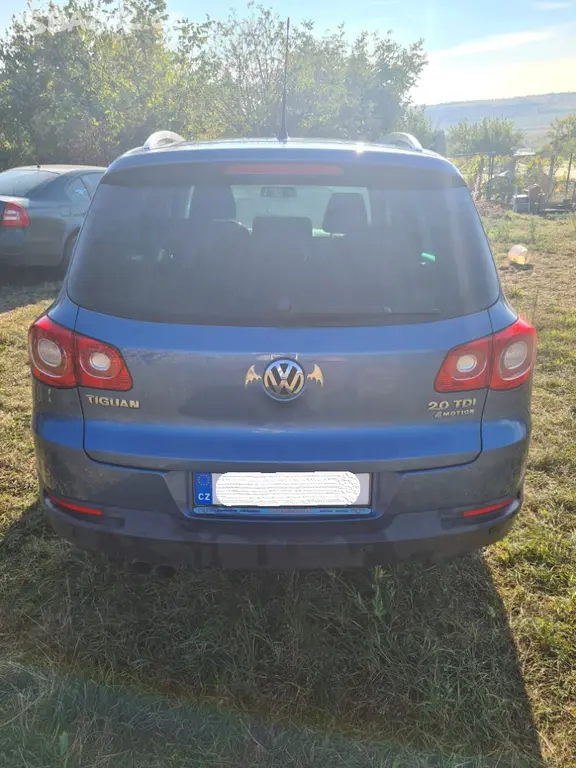 Volkswagen Tiguan 2.0 TDI 4x4 rok výroby 2010 - fotka 4