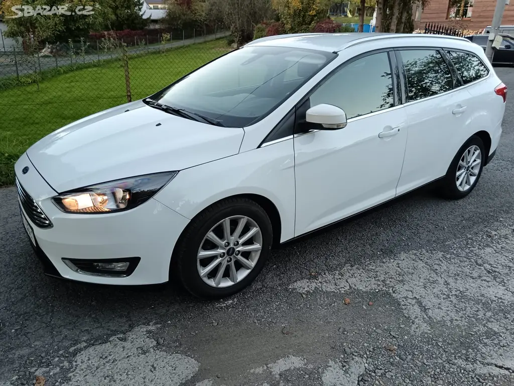 Ford Focus MK3 1.6 TDCi 85 kW - fotka 4