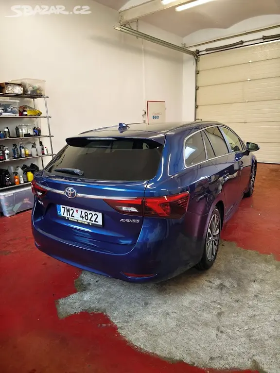 Toyota Avensis Combi 1.6 D-4D (82 kW) EXECUTIVE - fotka 3