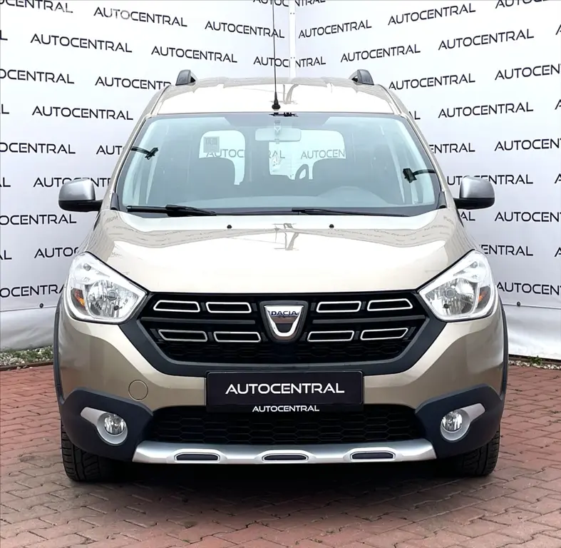 Dacia Dokker, 1,6 i,75kW,serv.kn.,1.maj.,ČR - fotka 2