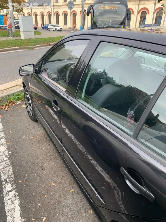 Škoda Fabia 1.4 MPI - fotka 4
