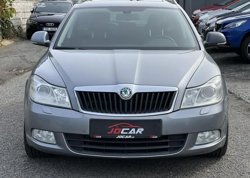 Škoda Octavia 2.0TDi 103kw DSG TEMPOMAT ALU - fotka 2