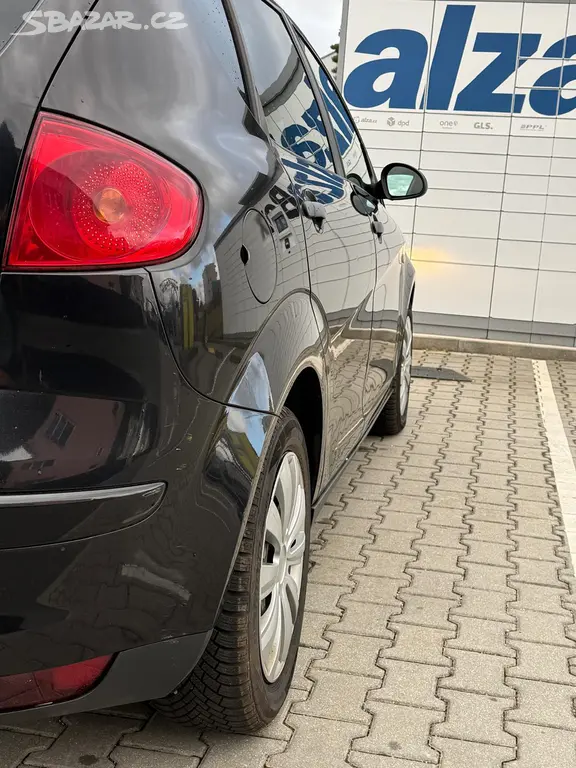 Seat ALTEA 1.6 BENZIN 75 KW - fotka 3