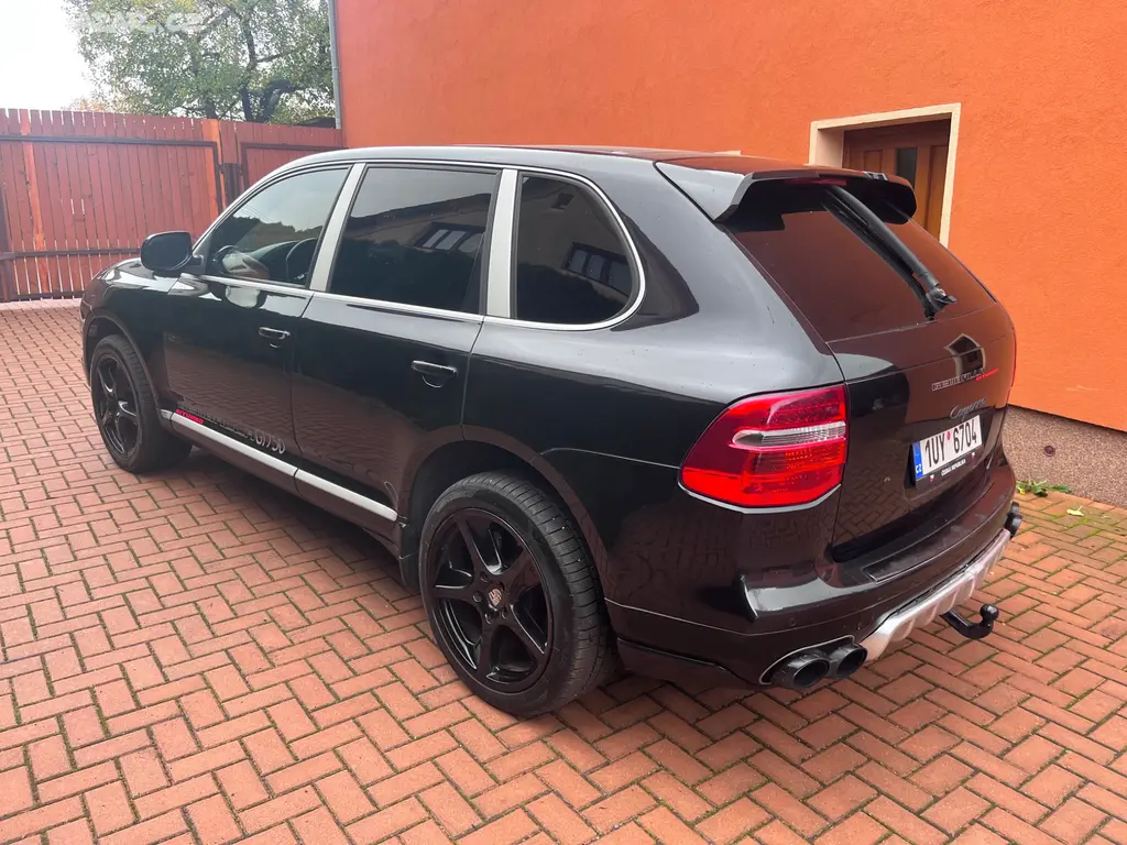 Porsche Cayenne 3.0 TDI 176 kw r.v.2010 - fotka 5
