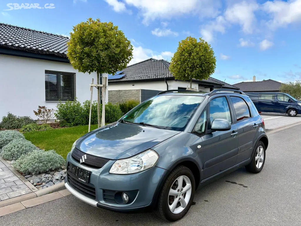 Suzuki SX4 1.6i, vyhřívaná sedadla, aut. klima