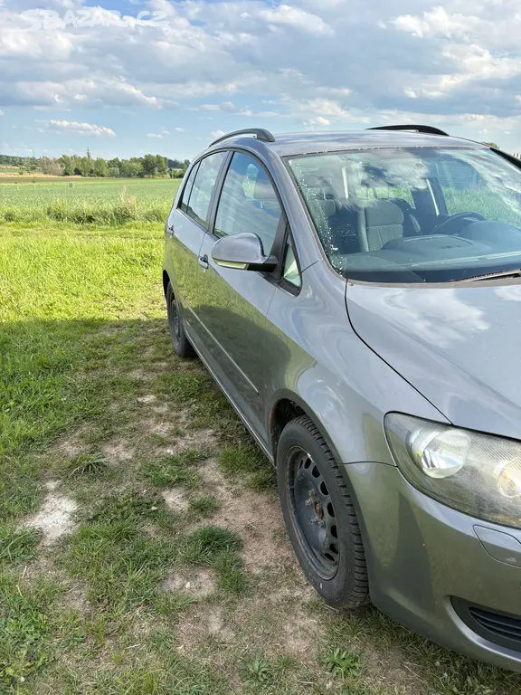 Volkswagen Golf Plus 1.6 TDI 77 kW DPF Trendline - fotka 6