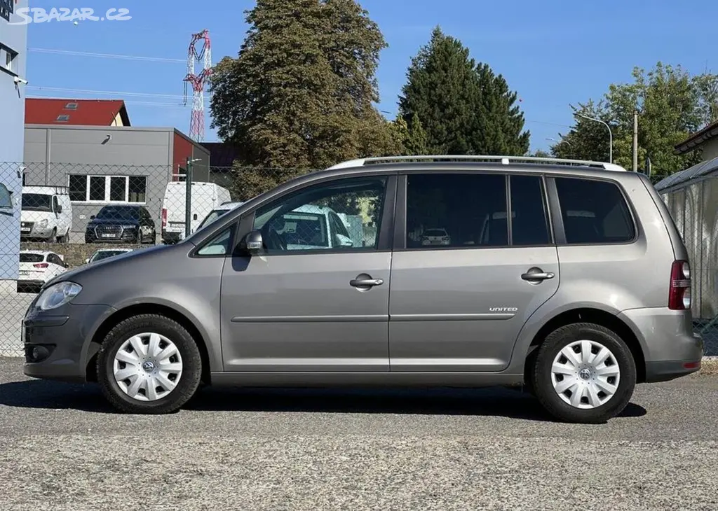 Volkswagen Touran United 1.4TSi 103kw TEMPOMAT - fotka 4
