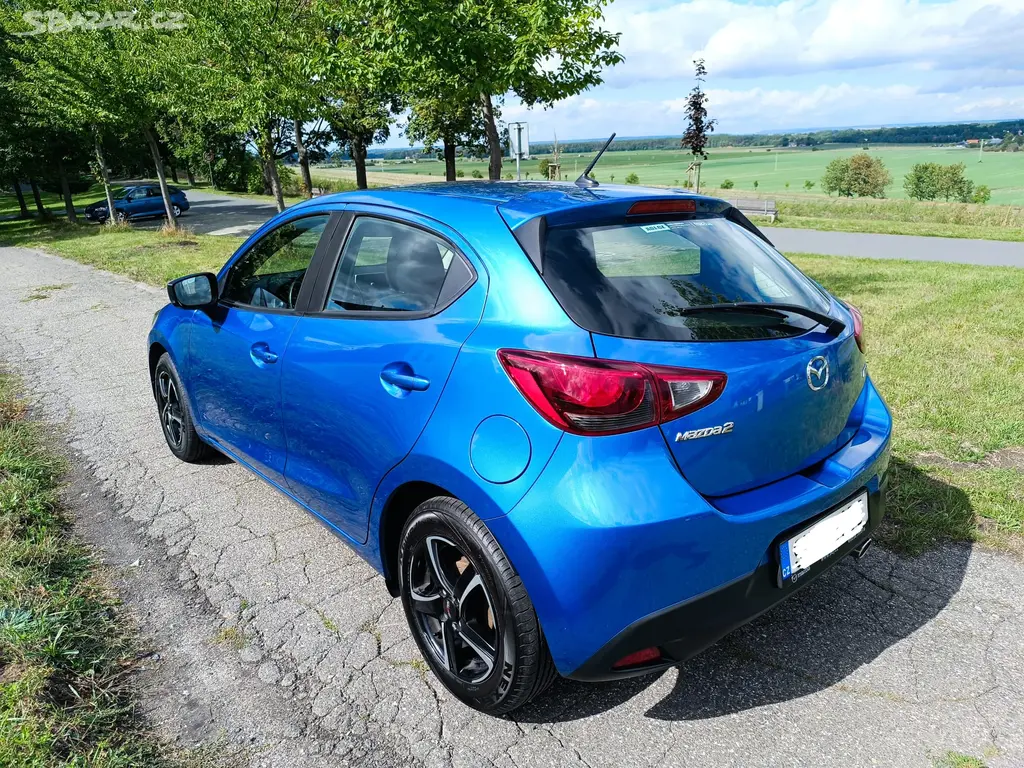 Mazda 2 1.5 benzín SKYACTIV-G 2017 125TKM 1.MAJ - fotka 5
