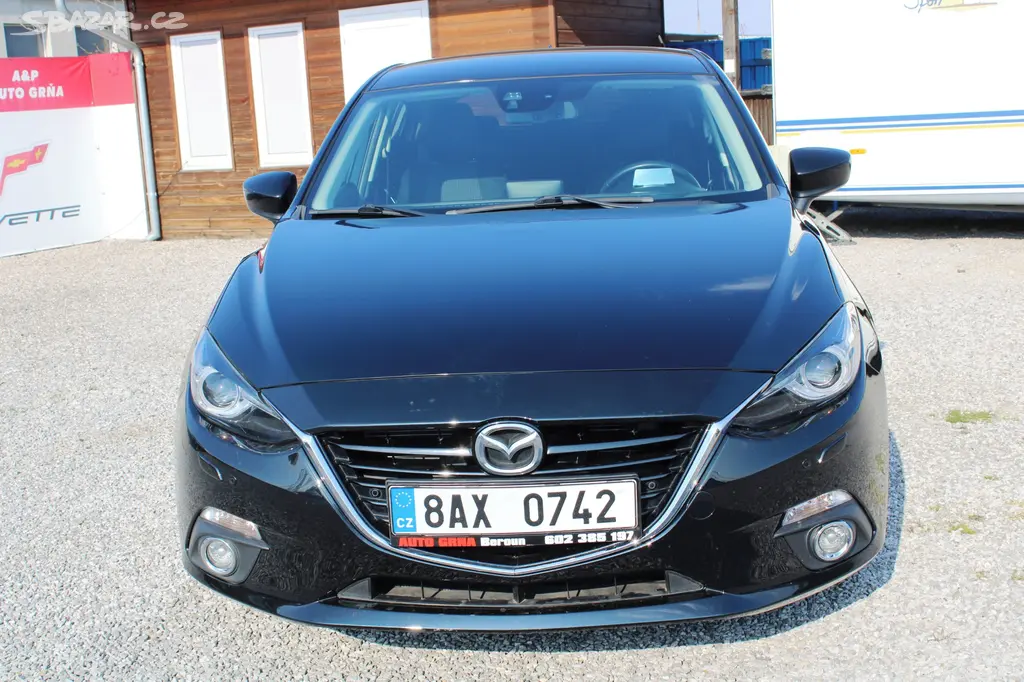 Mazda 3 2.0i KLIMA NAVI XENON TEMPOMAT - fotka 2