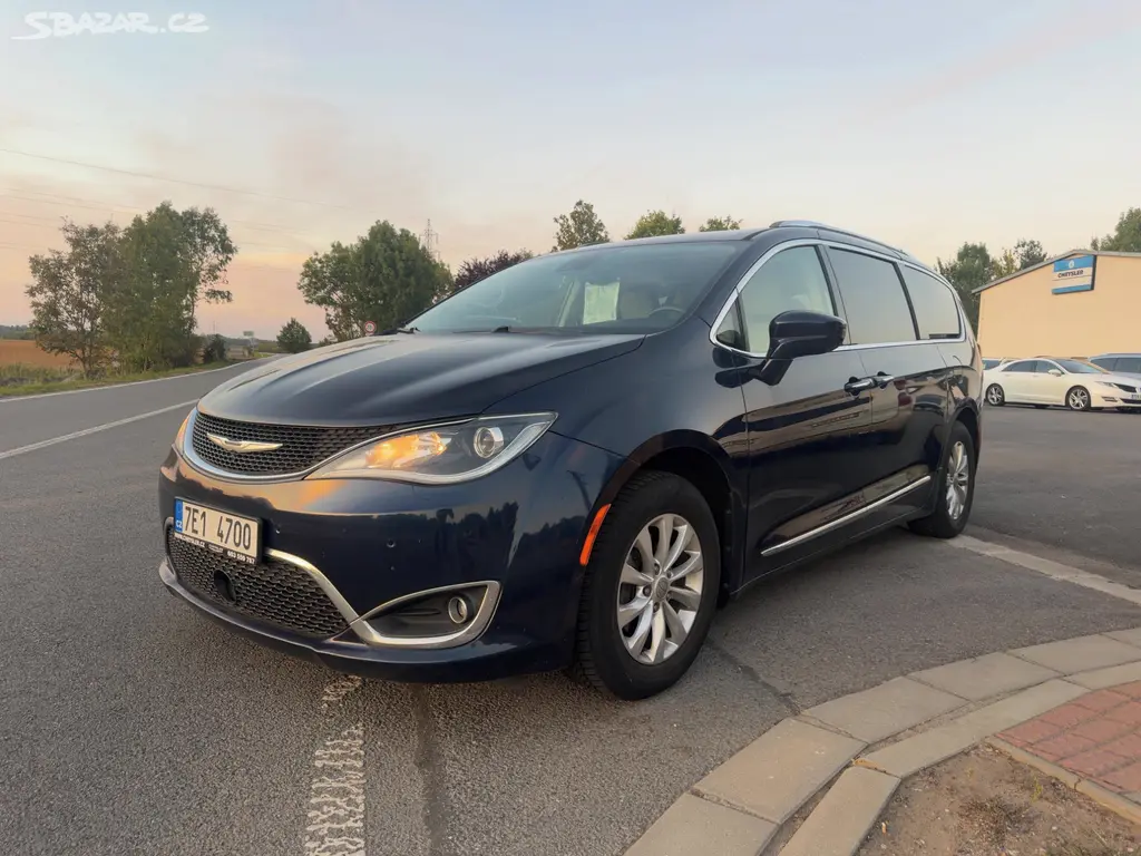 Chrysler Pacifica 3,6 Limited LPG Radar 360 2018