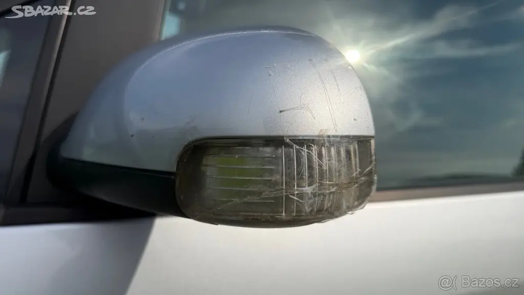 Volkswagen Touran 1,9 TDI 77KW - fotka 4
