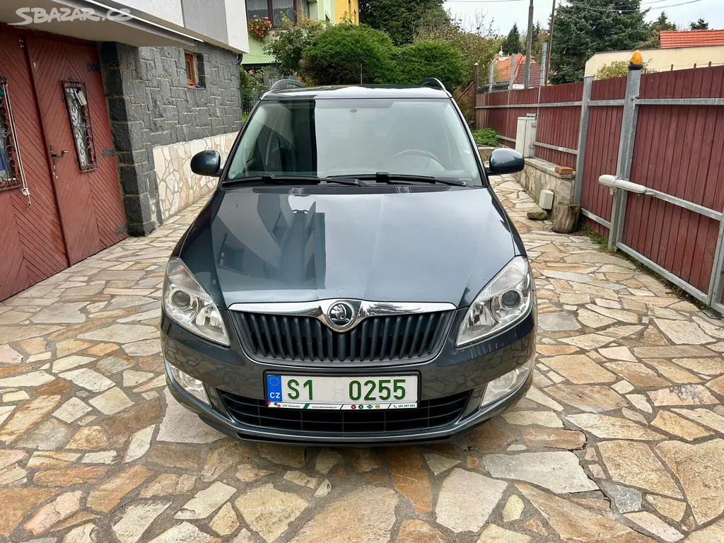 Škoda Fabia, 1.2 TSI 63KW STYLE DIG.KLIMA - fotka 2