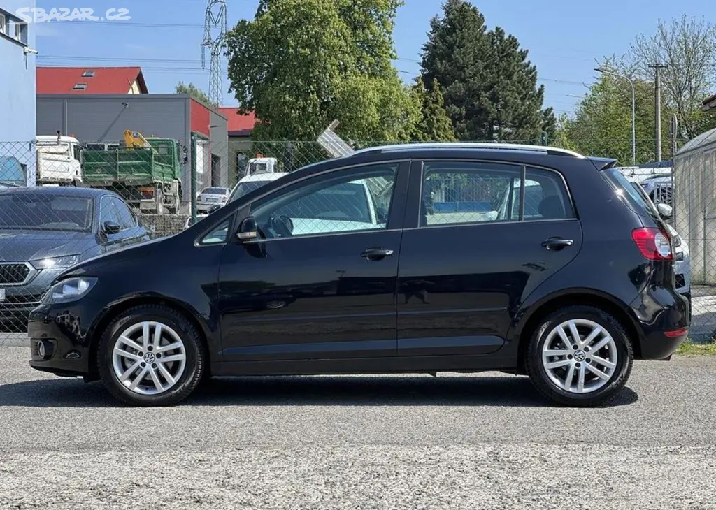 Volkswagen Golf Plus 1.6TDi 77kw HIGHLINE DSG - fotka 4