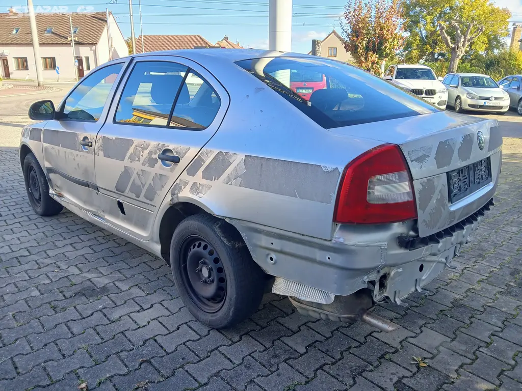 Škoda Octavia, 1.6MPI, 75kW, man., ČR - fotka 3
