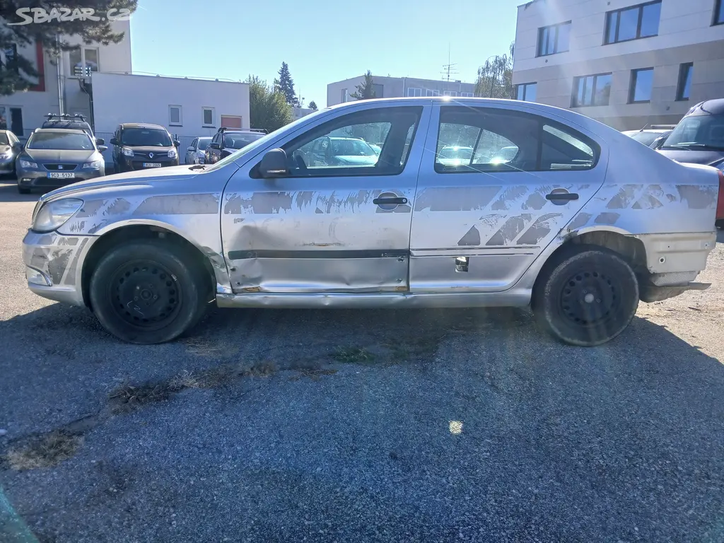 Škoda Octavia, 1.6MPI, 75kW, man., ČR - fotka 2
