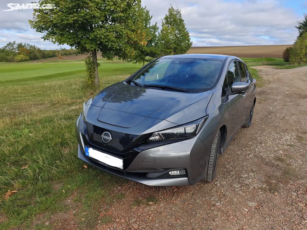 Nissan LEAF, N-CONNECTA 110kW 360° 1. majitel