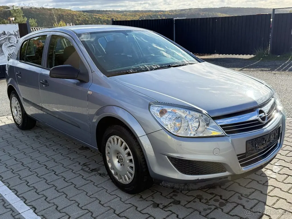 Opel Astra 1.4 BENZIN 2009
