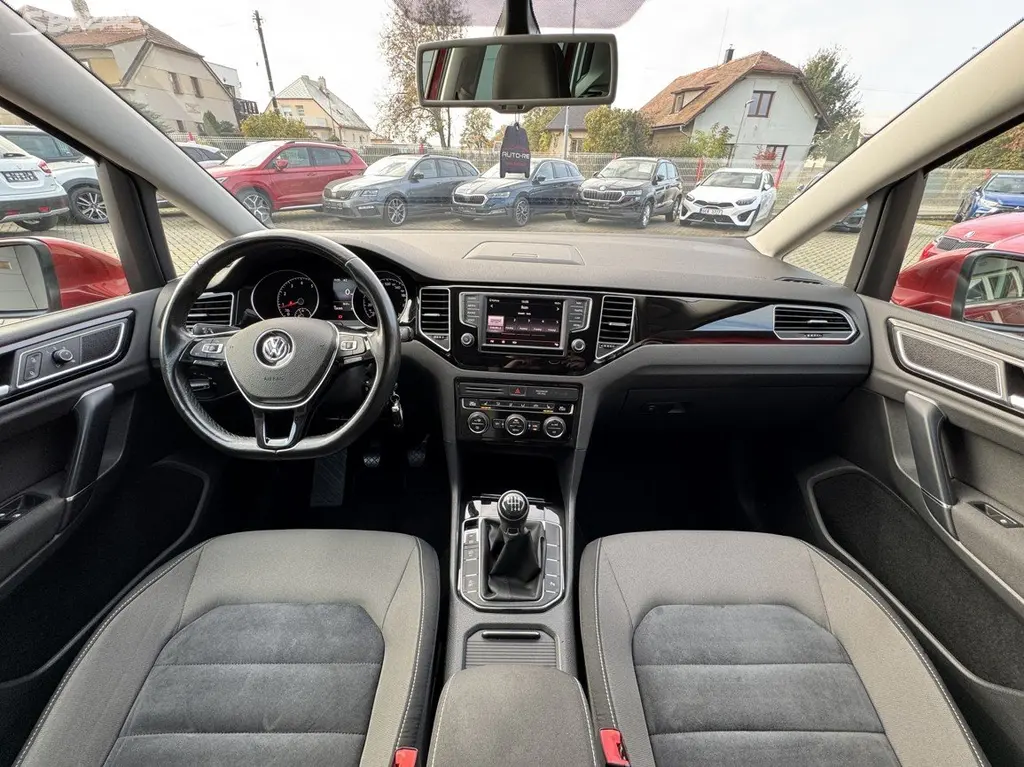 Volkswagen Golf Sportsvan, 1.4TSi HighLine Xenony Navi - fotka 6
