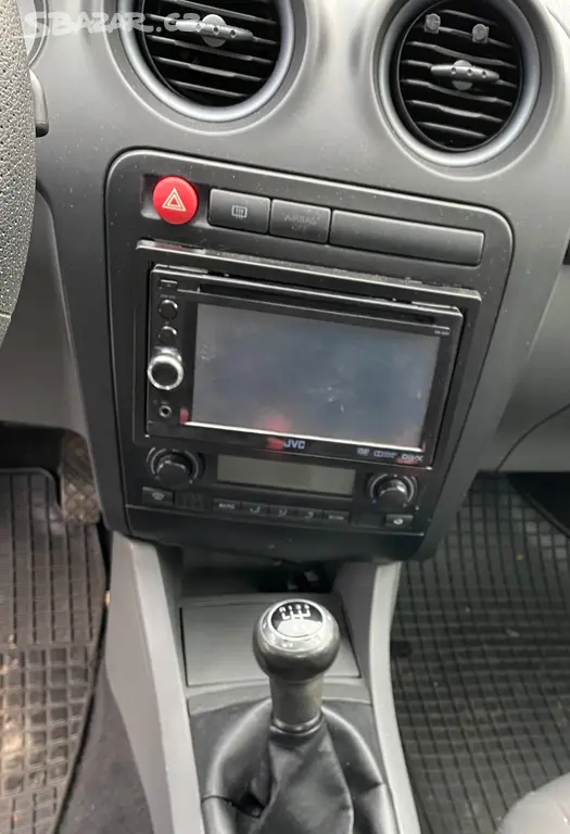 Seat Ibiza 1.4 16V, 63 kW, r.2008, klima, nová STK - fotka 5