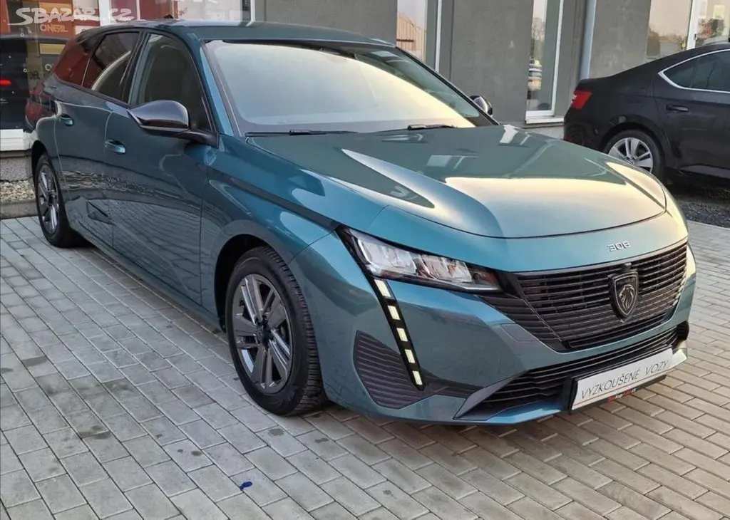 Peugeot 308, 1.2PT 96kW SW Active Pack, ČR