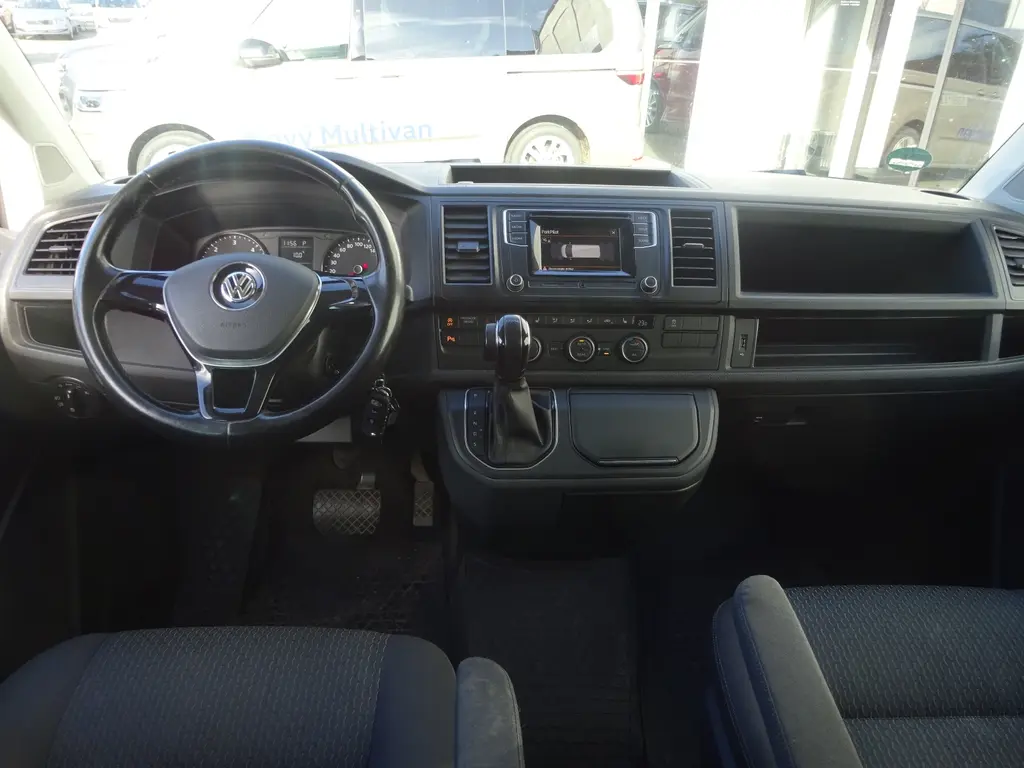 Volkswagen Multivan, 2,0TDi /110kW KR 4 Motion DSG - fotka 5