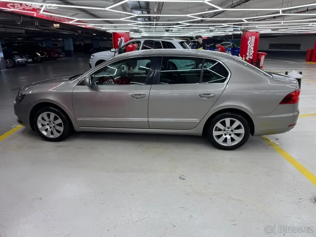 Škoda Superb 1,8 (2015) tsi 118kw, 197 000 km - fotka 6