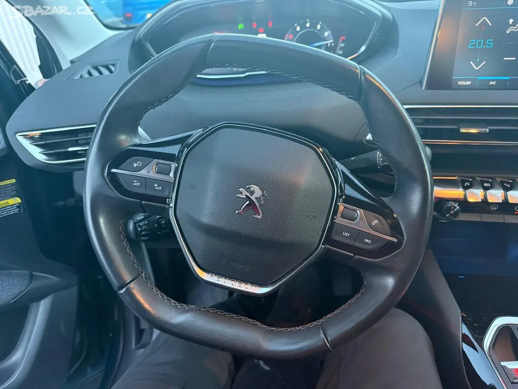 Peugeot 5008, ACTIVE 1.2PT 130 MAN6 7míst - fotka 2