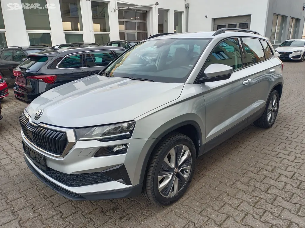 Škoda Karoq 2.0 TDI 110kW 4x4 DSG Tažné / Facelift - fotka 2