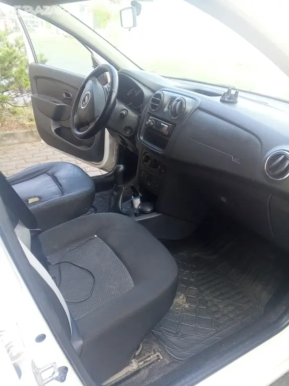 Dacia SANDERO 1.2 16V 54KW /NOVA STK/PRVNI MAJITEL - fotka 6