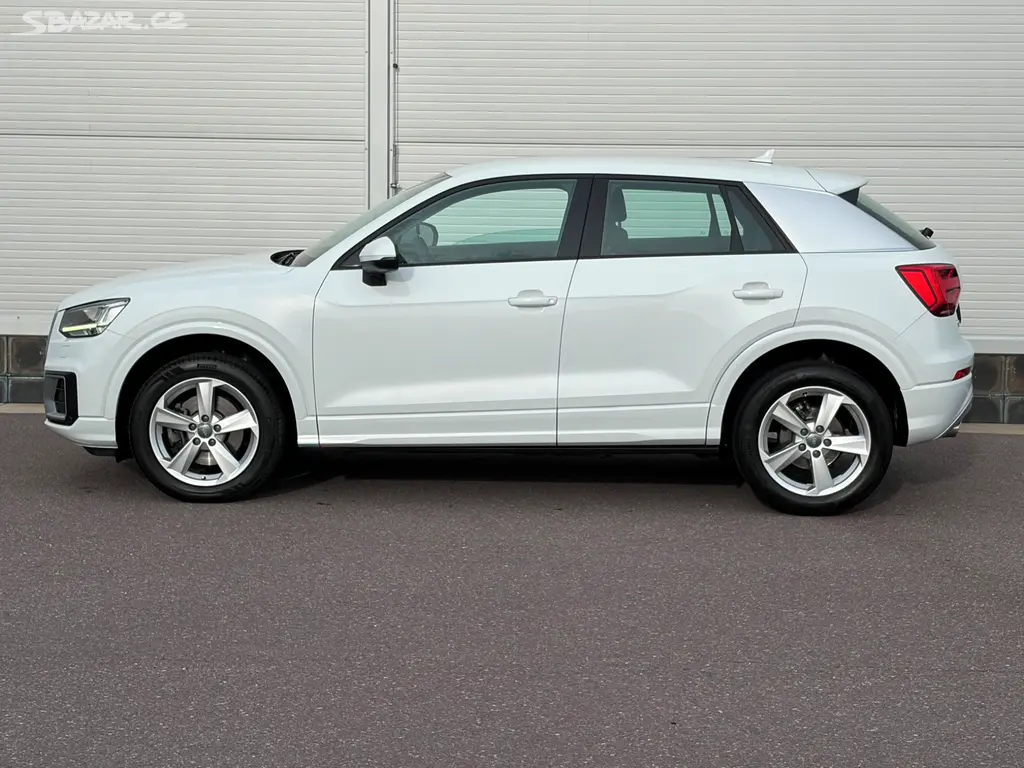 Audi Q2 1.6 TDi 85kW SPORT/SERVIS AUDI/FULL-LED/ - fotka 6