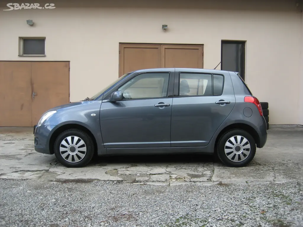 Suzuki SWIFT 1.3, 4x4, 2010 - fotka 5