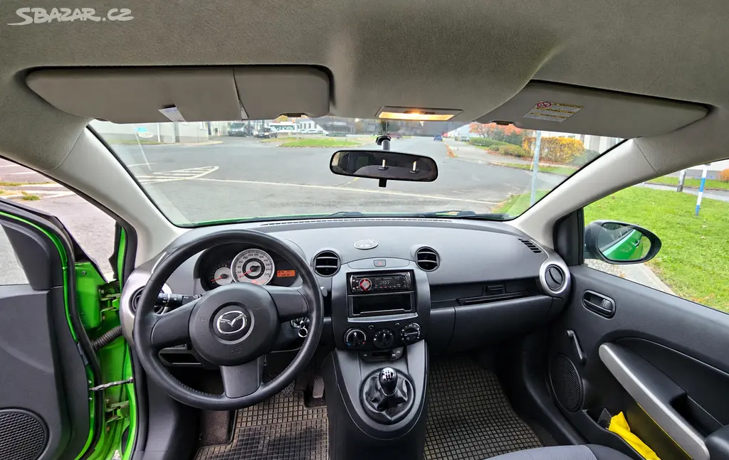 Mazda 2 1.4 55kw - fotka 5