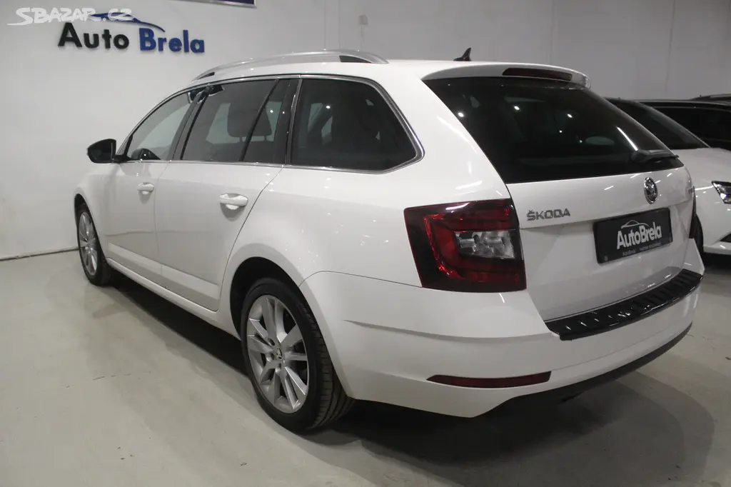 Škoda Octavia Combi 2.0TDI 110kW DSG Full LED ACC - fotka 3