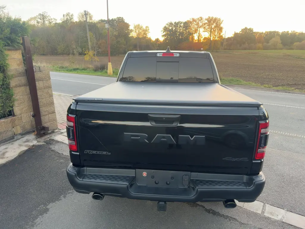 Dodge RAM 1500 Rebel Sport 3,0L EcoDiesel 4x4 2022 - fotka 4