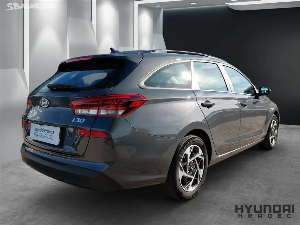 Hyundai i30, 1,0 1.0 T-GDi Smart - fotka 5