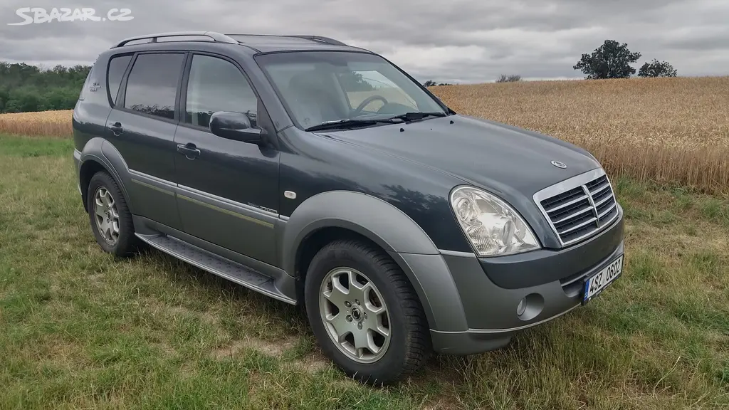 Ssangyong Rexton II. Stálá 4x4 automat bez koroze - fotka 2