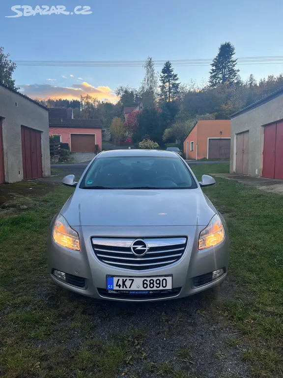 Opel Insignia, 1,6 benzín, tažné