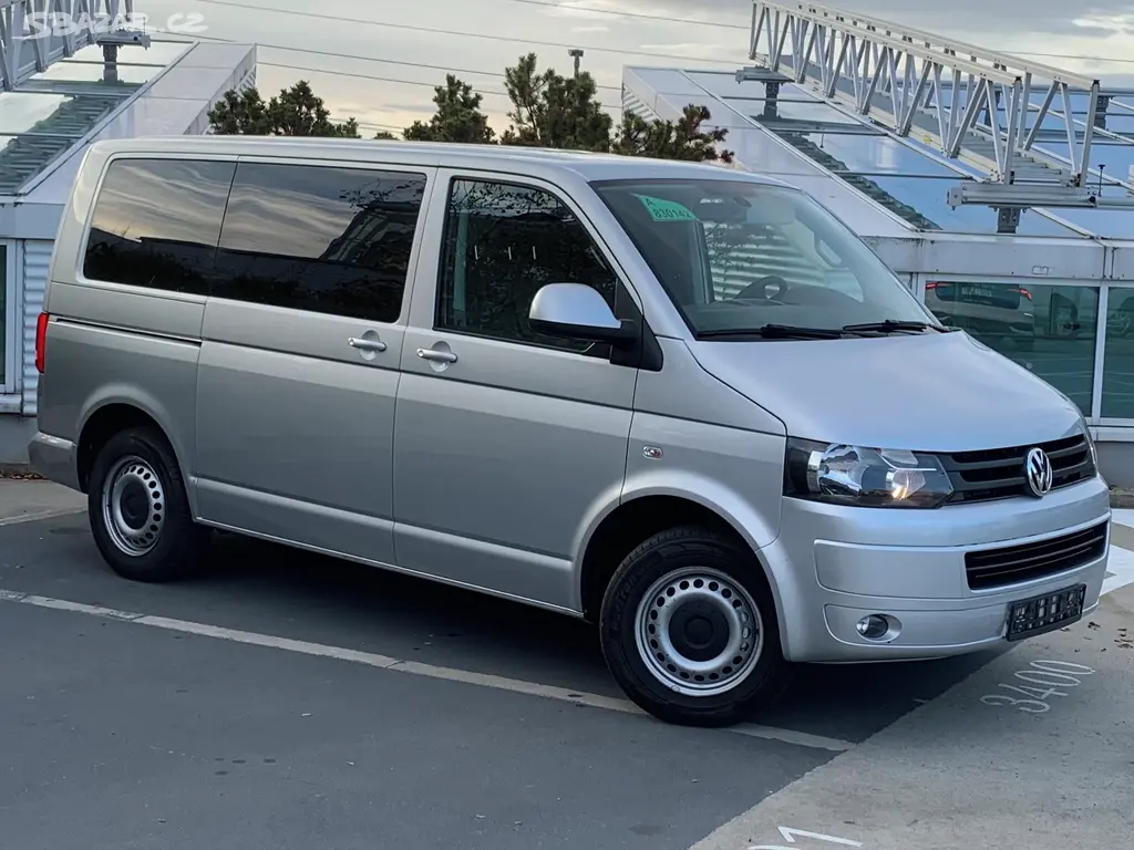 2.0tdi 103kw, 2014, 121000km, 9-míst, Tažné - fotka 2